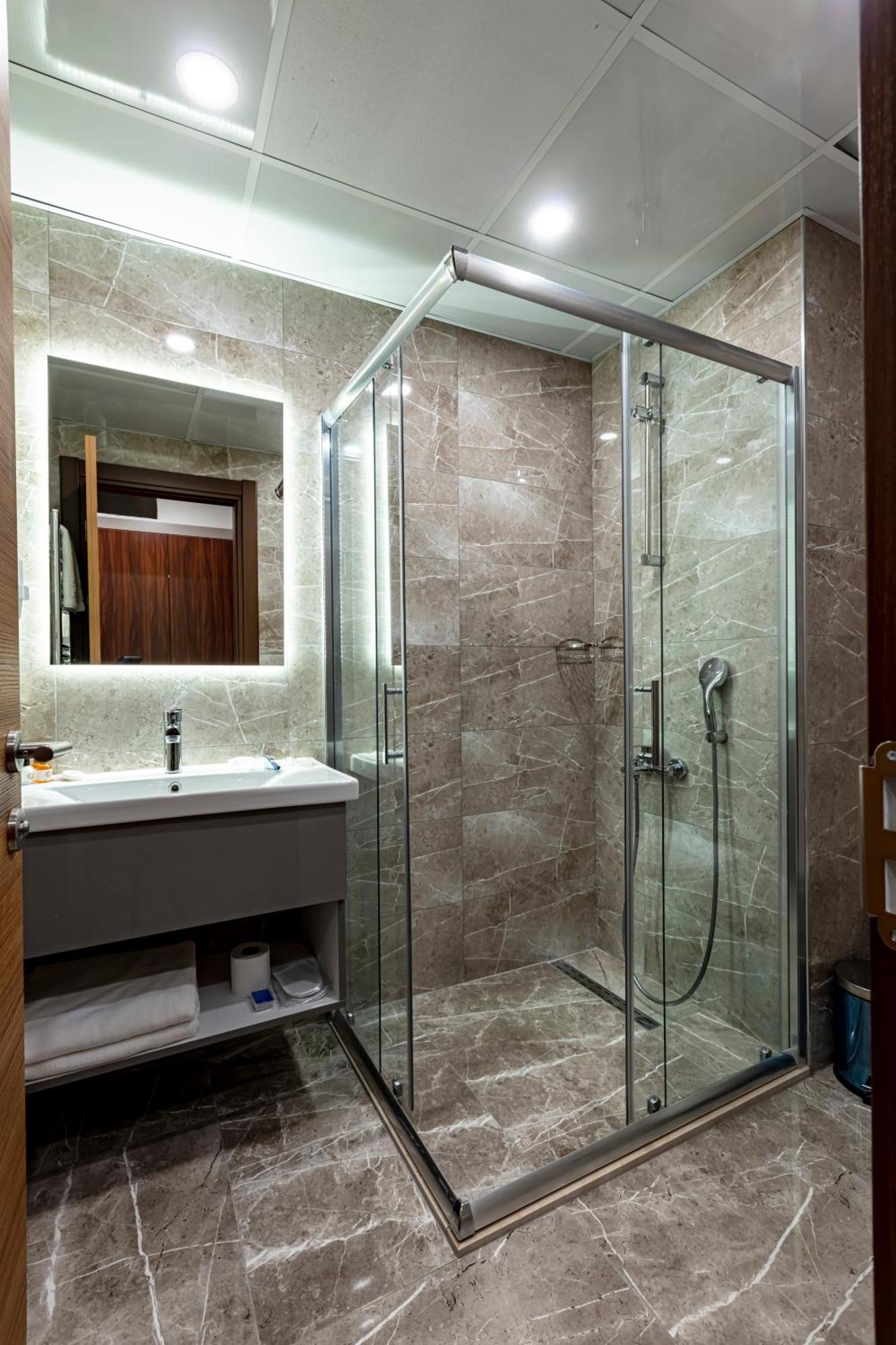 Grand Hamit By Karadayi Airport Hotel Arnavutkoy Buitenkant foto